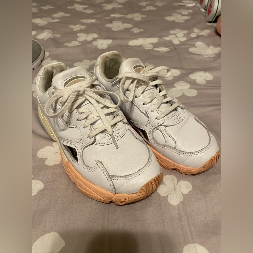 Adidas Women’s falcon sneakers